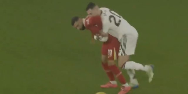 强人锁男,达洛特防守萨拉赫