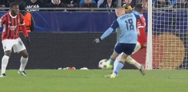 欧冠今日最佳进球,哪个你觉得更精彩