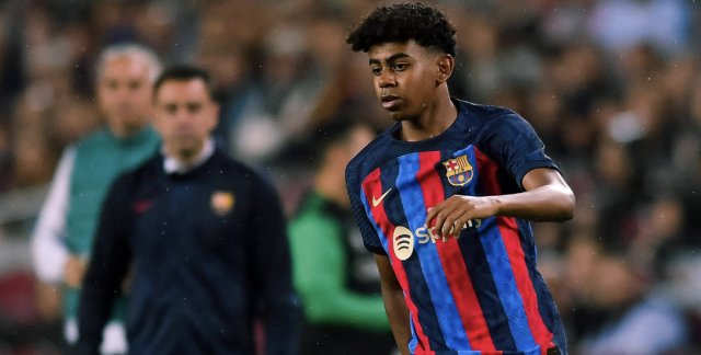 17岁的亚马尔,却有着27岁的球商