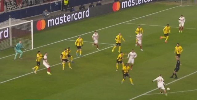 阿尼斯-穆萨内切兜射,克里斯-菲里希弧顶进球