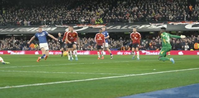 已获3次英超月最佳扑救奖,深藏不漏的奥纳纳