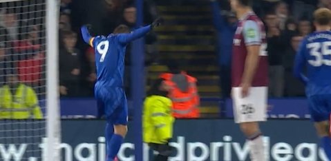 37岁的老将瓦尔迪2分钟闪击,攻入赛季第5球