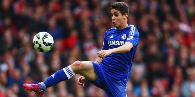 磕球转身晃开皮尔洛,奥斯卡起脚兜射攻破球门