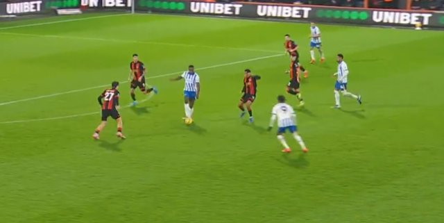 英超11月最佳教练候选名单公布,斯洛特3胜领跑