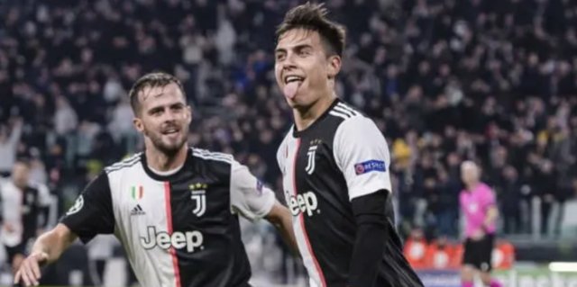 小魔仙迪巴拉神仙球破门,接近零角度